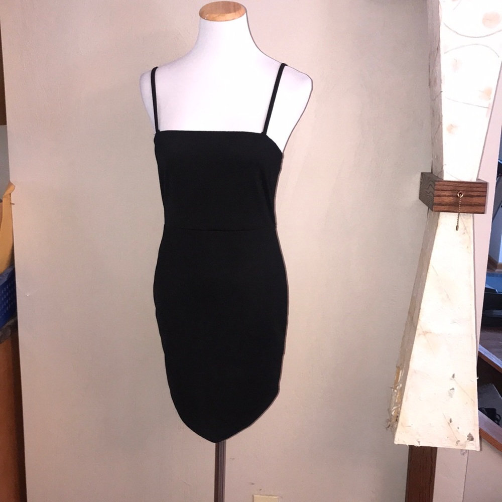 NWT Boohoo black dress